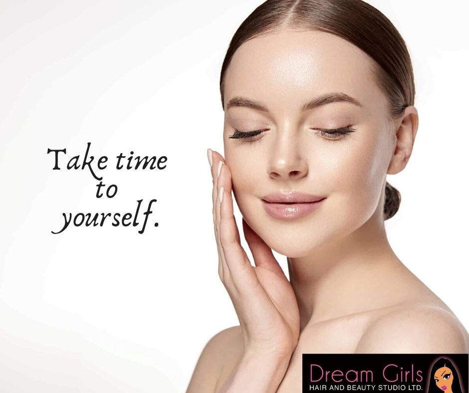 dreamgirlsbc.com
.
.
#dreamgirlsbeauty #beautystudio #beautylounge #salon #beautysalon #waxing #hairremoval #flawless #flawlessskin #laser #facial #esthetician #hairstyles #updo #makeupart