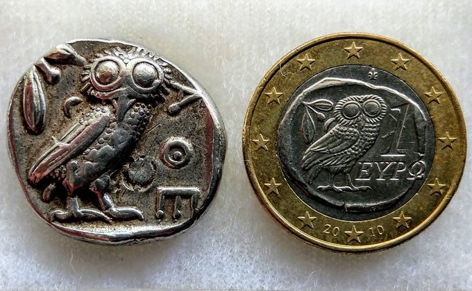 This Greek one-euro coin is adorned with the same motif as the silver tetradrachm of Athens from the period 425-400 BC. The owl (heraldic animal of Athens) is a symbol of occult wisdom. The olive branch is a peace offering. And a crescent moon represents beginnings.