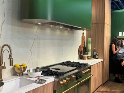 A recent visit to the Kitchen & Bath Industry Show (KBIS), the largest of its kind in North America and held in Las Vegas this March, showed a dazzling array of the latest in kitchen design for 2024 and beyond. The colour green prev keepingyouinformed.advisor.news/design-trends-…