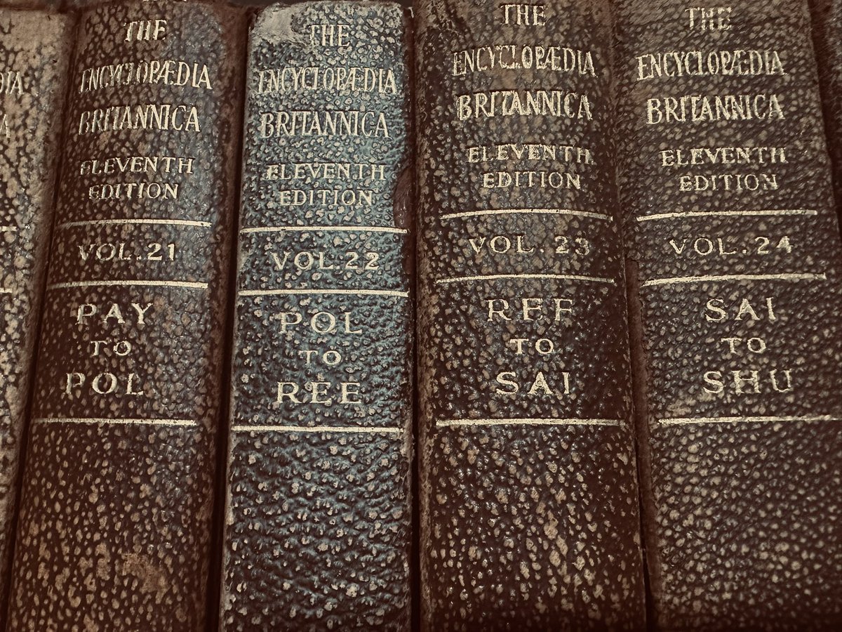 BestOfYorick's tweet photo. @Britannica 1 , 2 or 3 ?🫡 https://t.co/j7TrJgSbfm
