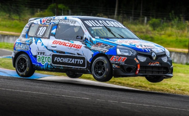 ElfantasmadelT3's tweet photo. Pugnaloni parece acuña en Balcarce! Hasta en los colores!!✈️✈️✈️🙈🙈🙈
📸 @TurismoPista https://t.co/18LTiqTQ3C