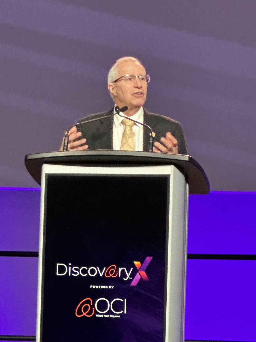 Opening #DiscoveryX, Minister @VictorFedeli celebrates #Ontario’s innovation economy including the regional innovation centres (RICs) across the province that champion early stage and scaling made-in-Ontario ventures.