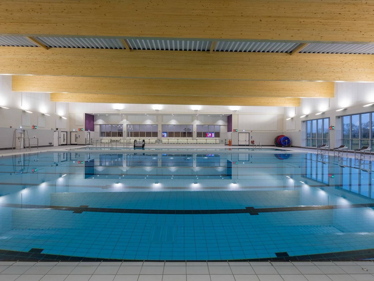 warwicksport's tweet photo. Our new swimming courses are now available to book! 
🏊 Learn how to swim or improve technique. We help anyone regardless of your initial ability in the water.
📅 8 week course
💰 £80
🌐 Book online: https://t.co/FwqqMkKSoq https://t.co/7nCnLK4Z9y