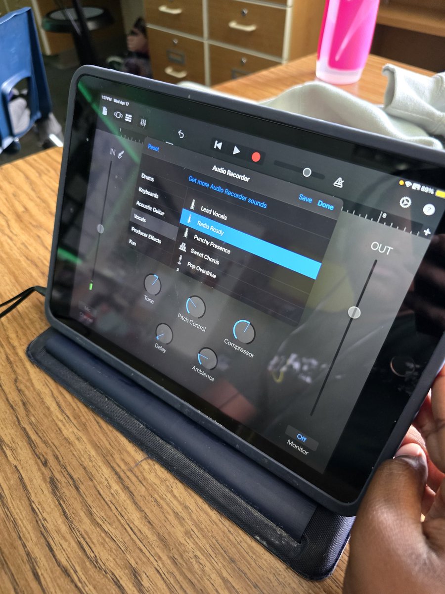 Ss using #garageband to create their own #podcast about themselves #everyonecancreate @AppleEDU #concordpride