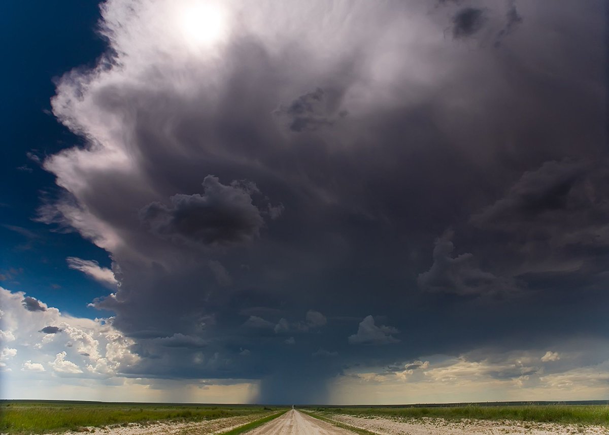 As I sometimes do, I was driving around aimlessly in the Texas Panhandle one summer day when I turned down a road and saw a surprise waiting for me on the other end. Did I turn around? No sirree, Bob! Like any self-respecting Texan, I went over to check it out and came dang…