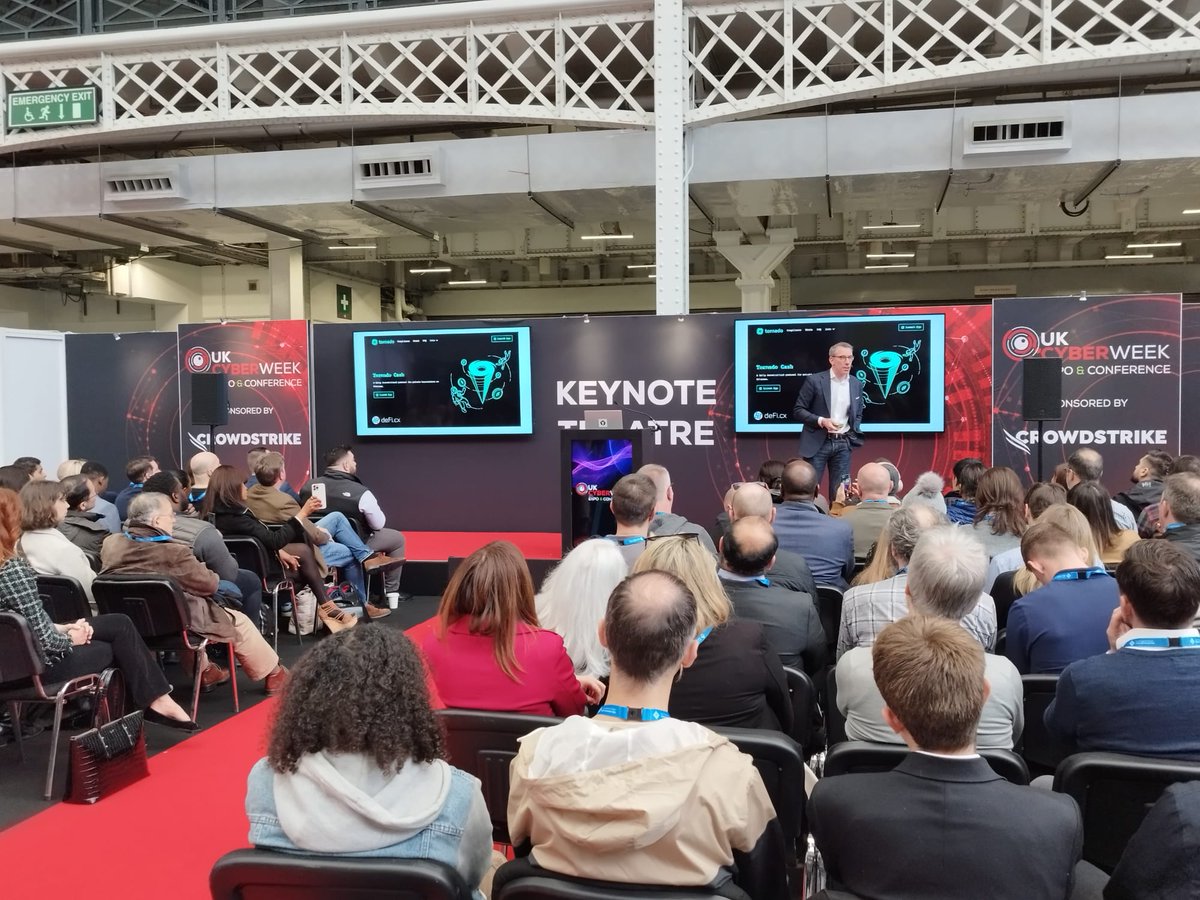 antoine_svc's tweet image. Keeping up the pace on @WakweliChain&apos;s roadshow! After #PBWS last week, met with #CUI #UNIGE MSc students for a guest lecture, hit the new companies&apos; welcome night with @VilleDeGeneve, and now in #London on #UKCyberWeek 🔥 time to accelerate with Wakweli&apos;s Alpha 2.0 launch! #WAKU