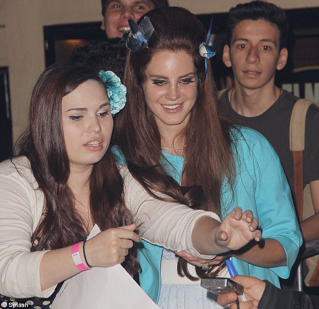 With Lana Del Rey🩵 I&rsquo;ve been her biggest fan since day 1! I still can&rsquo;t believe this happened &amp; that<a href="/tag/lanadelrey"class="tags"><span>#lanadelrey</span></a><a href="/tag/ldr"class="tags"><span>#ldr</span></a><a href="/tag/irvingplaza"class="tags"><span>#irvingplaza</span></a>