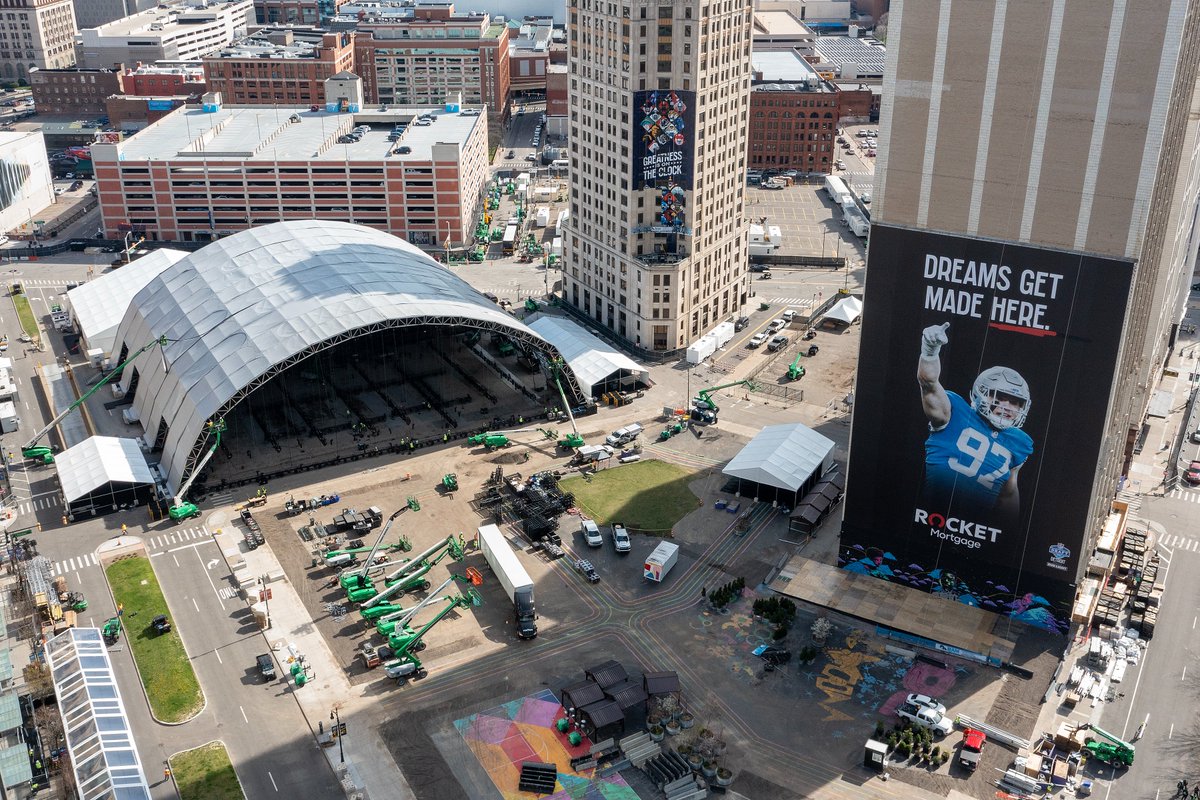 The stage is almost set for the 2024 @NFL draft here in #detroit.