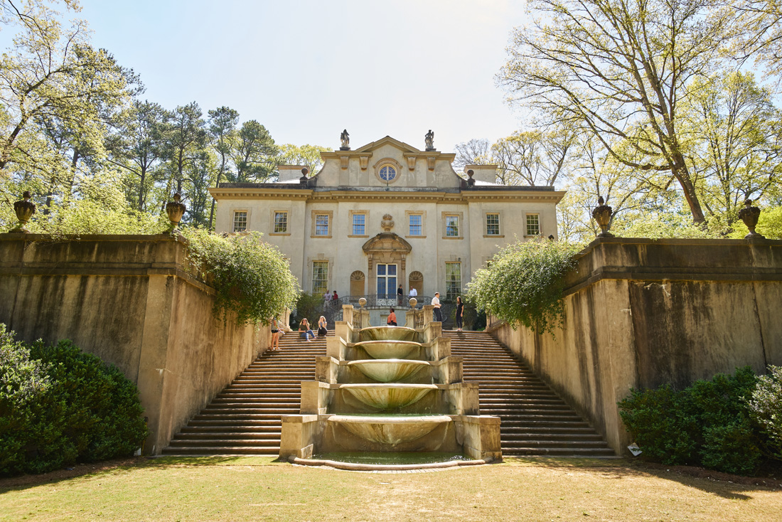 HISTORY TAKES OFF PHOENIX FLIES OFFERS AN ENGAGING LOOK AT ATLANTA’S PAST. Now in its 21st year, the Atlanta Preservation Center presented Phoenix Flies last month, a tradition that has evolved into a three-week celebration. Read more in the latest issue!