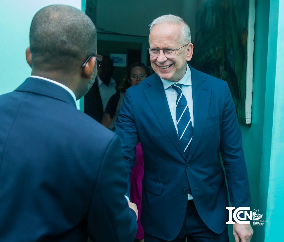 IccnRdc's tweet photo. #Agenda_diplomatique
Le Directeur général de l’ICCN @ngangay_y a reçu dans ses locaux l’Ambassadeur de la République d’Allemagne en RDC Ingo Herbert, le 16 avril.
Une rencontre qui a porté sur les enjeux actuels des parcs nationaux en RDC en phase avec les diverses(1/2) https://t.co/igwHp6lKpx