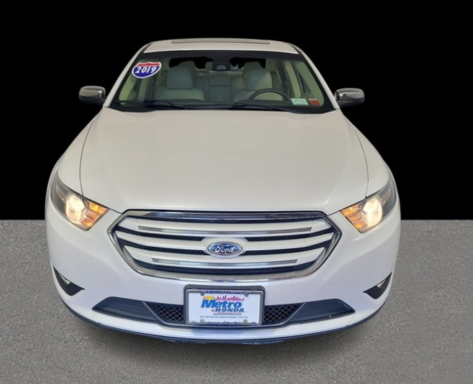 ⏰ Cool car of the day ⏰ 
Check out the price tag on this used 2019 Ford Taurus only $10,895💰 
🔗 bit.ly/3UO9cKL
.
.
.
#MetroHonda #TheWayToGoIsMetro #JerseyCity #NJ #CarOfTheDay #HondaUSA #Honda #Offers #Lease #BuyNew #ShopNow #CarSpotting #CarsUnlimited