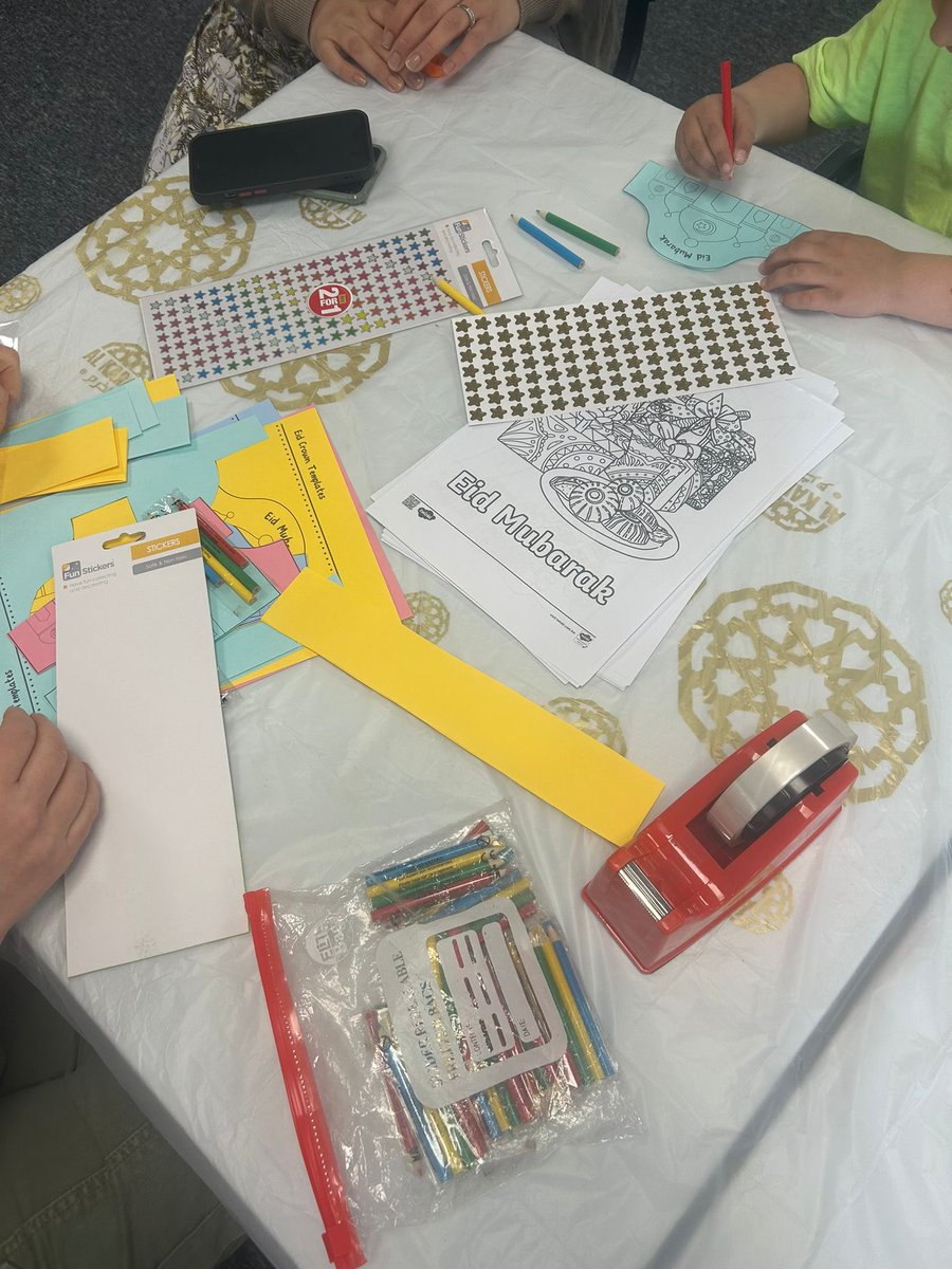 ToveCrookes's tweet photo. Today our Equity &amp; Equality team, with our #MaternityBefrienders held a belated Eid celebration for our maternity women &amp; families, who are seeking asylum, giving them the opportunity to also enjoy this special time 💙  @AMHenshaw2 @LittleMichala @CityofSanctuary @MidYorkshireNHS https://t.co/iDL45b4WCr