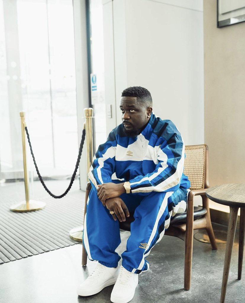 LANDLORD @sarkodie 
#empirefm