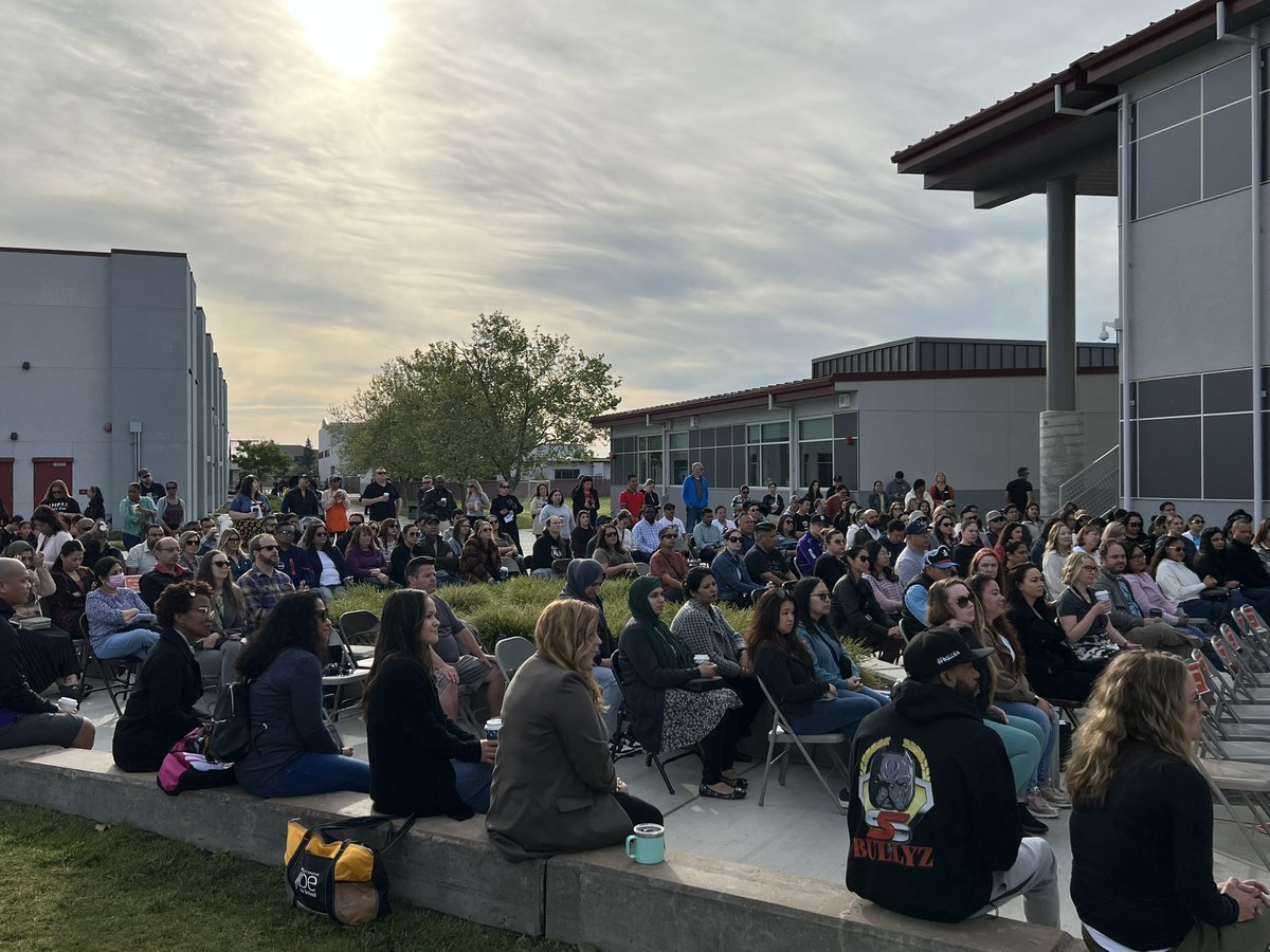 SenatorAshby's tweet photo. Got to kick off this morning with a great event at #NP3  Elementary and Middle School where students hosted Leadership Day. 

Leadership Day showcases student’s skills and highlights their leadership qualities through a student run event. @NatomasUSD https://t.co/pYlwuQVdq3