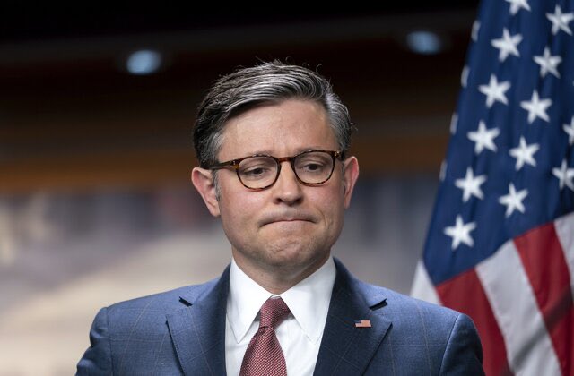 TheCalvinCooli1's tweet photo. 🚨Just in: Speaker Mike Johnson proposal for the spending bill includes $0 that is directed towards our Southern Border. However there is $61 billion in aid to Ukraine, $26 billion for Israel, $8 billion for Indo-Pacific in aid bill totalling $95 billion and $0 for America. https://t.co/gdiHZWMpJK