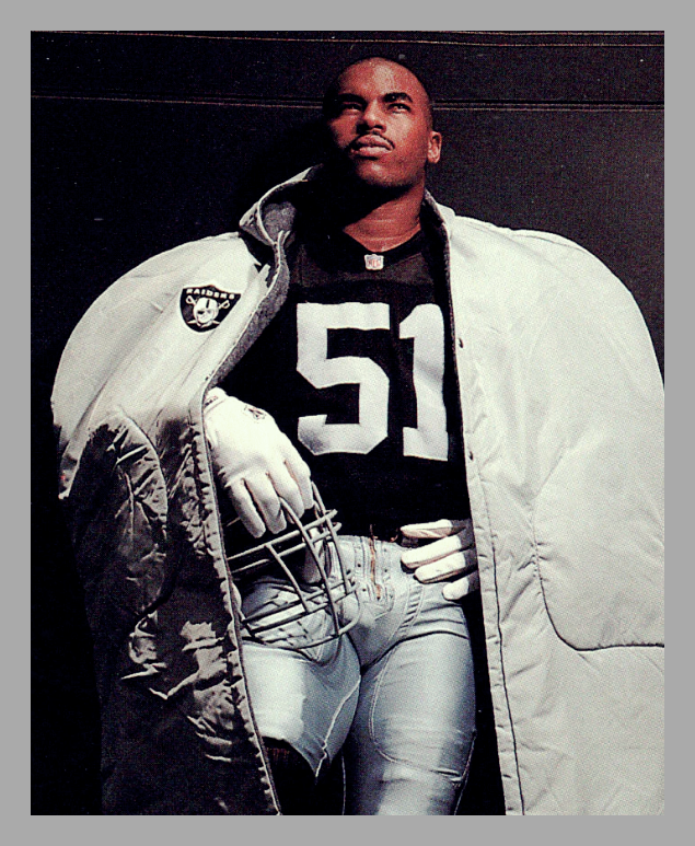 Happy birthday to former Raiders LB Aaron Wallace, April 17, 1967.