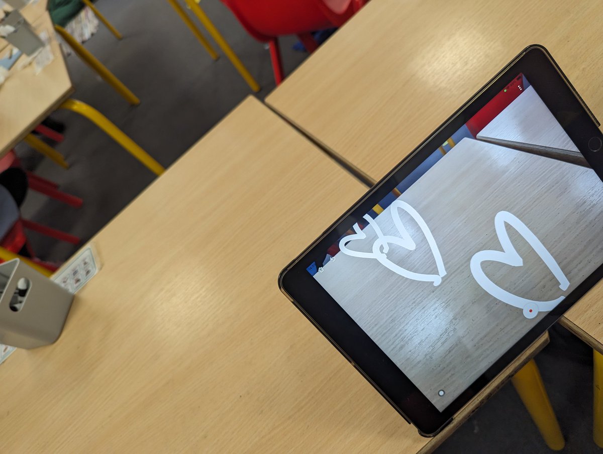 Y2 found there is no better way to learn about AR than getting hands-on using Google's Just a Line app #teachertwitter #primaryteaching #ukedchat #ukedtech #ks2 #ks1 #EYFS