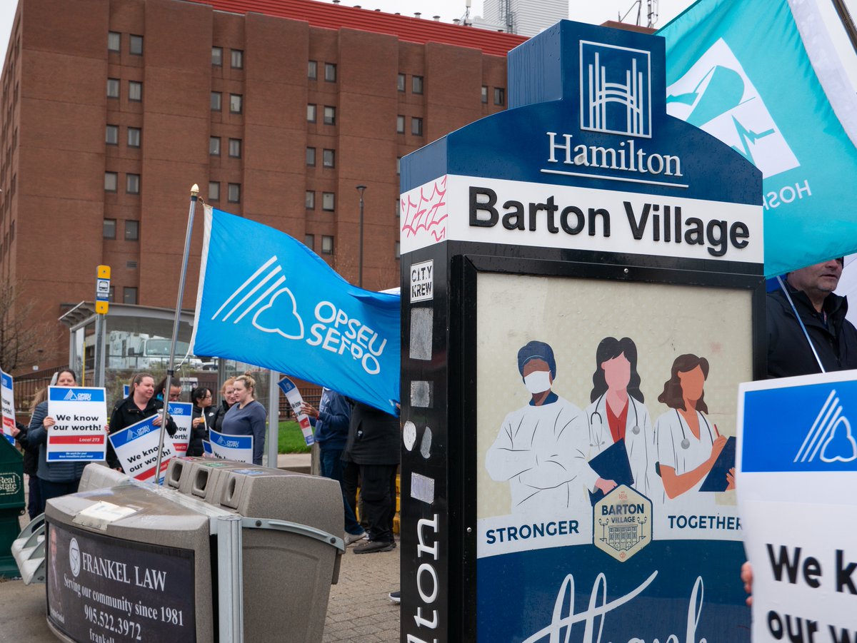 Health care professionals employed by @HamHealthSci rallied today at all three hospital sites to demand pay equity. Members of @OPSEU273 are paid significantly less than their counterparts across the province. Rain or shine, we fight for workers on the frontlines! #ONLab #ONpoli