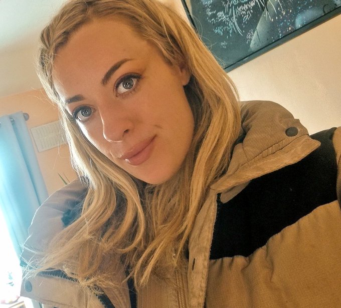 Yay back at OT, catch me on https://t.co/bTgsYVgL1R https://t.co/6ucesZvVcb<a href="/tag/mondayvibes"class="tags"><span>#mondayvibes</span></a>