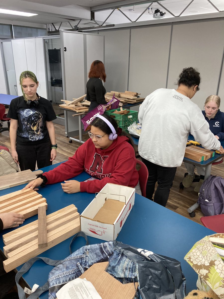 Mrs. Vrbanac’s design class has been working hard on creating beautiful cutting boards in the Innovation Center. The pride these students are taking in their work makes me proud. Take a look at their progress!  #we_are_ncs <a href="/Newark_Schools/">Newark City Schools</a> <a href="/MauraHorgan/">Maura Horgan</a> <a href="/TammyPowellNHS/">Tammy Powell</a>