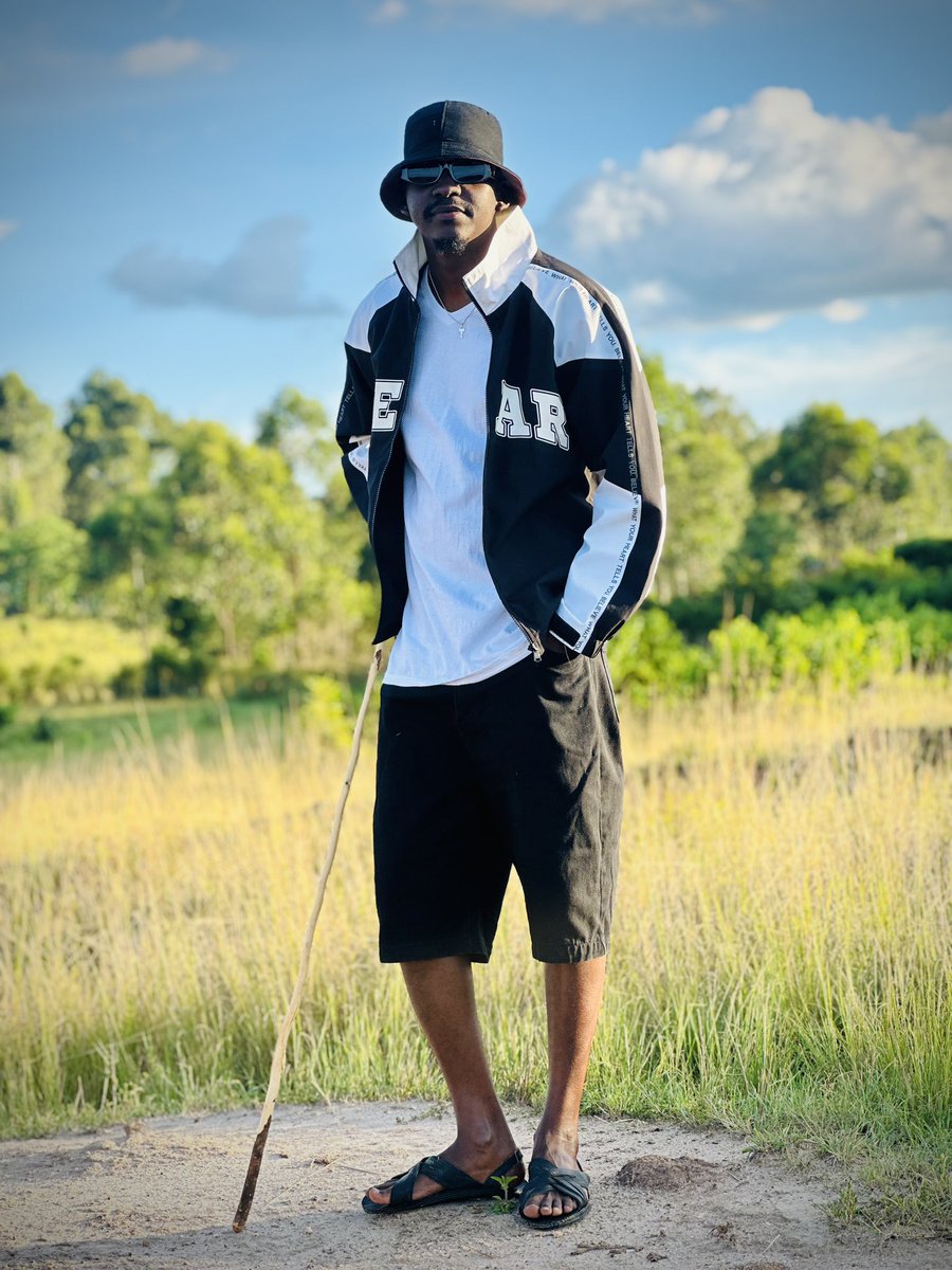 therealTruth256's tweet photo. Are you ready for a new tune? #Mweena ngwe dropping this Friday 19th April. Subscribe to my YouTube channel
https://t.co/RdoYeC5CTp https://t.co/rYW59JDcqD