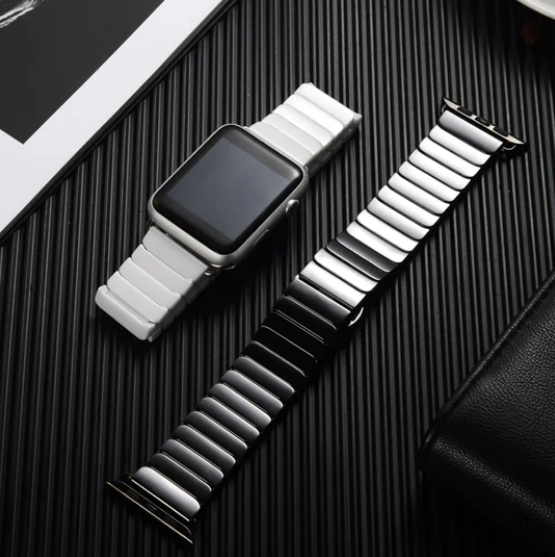 Transform your Apple Watch with our stylish Stainless Steel Apple Watch Band! ⌚✨ Elevate your look with quality and durability for a sleek, timeless style. 🔗: [bit.ly/3E7TTD2]

#AppleWatchStyle #SleekDesign #TimelessElegance 🎩👌