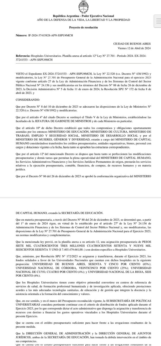 AleCiroAlvarez's tweet photo. Aquí  esta con mi firma, aclarando que en la "Función Salud" se encuentran alcanzados también los hospitales de la UN de Córdoba,  Cuyo y La Rioja.
Firmada 3 días después de ingresada la solicitud.
Les recuerdo que la gestión anterior dejó una deuda con las UUNN de 14 mil millones, y cuando yo asumí se debían tres meses de gastos de funcionamiento que los pagamos todo junto