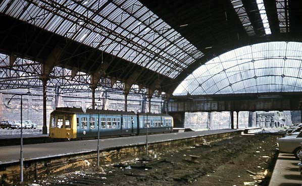 #OTD 1972.... it's goodbye to the Gateacre line. Central High Level Station would close completely several days later. disused-stations.org.uk/l/liverpool_ce…