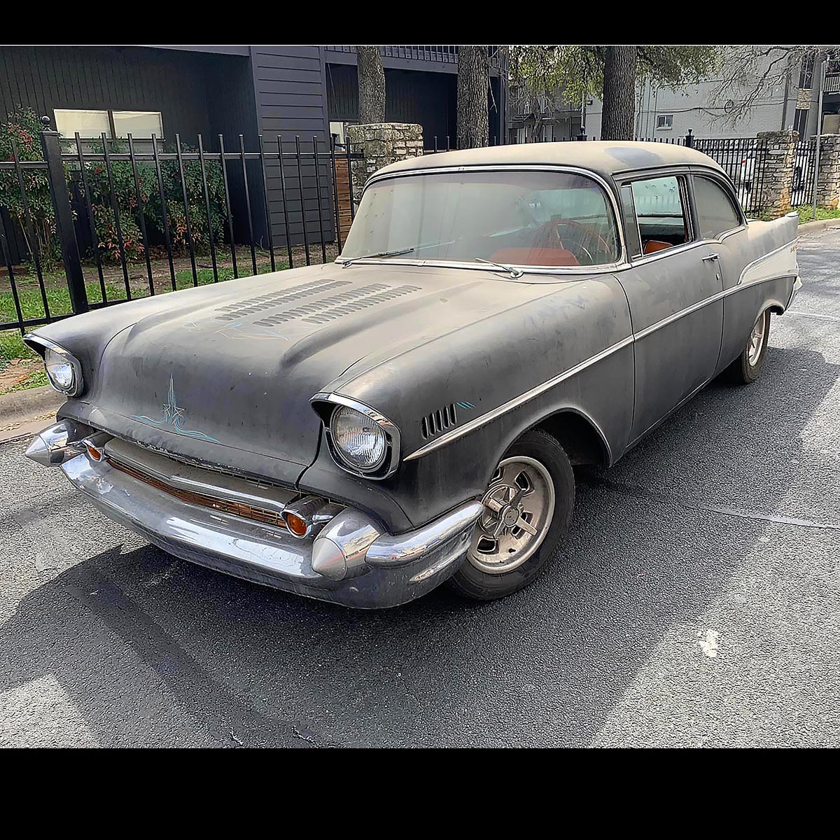 flexalite's tweet photo. The Flashback 1957 Chevy built by @hotrodmagazine and given away in 1984 was found in Austin, Texas, with gray primer over its red paint from its Hot Rod cover days. Who remembers reading about this build and was inspired by it? #1957chevy #trifive #hotrodmagazine #covercar https://t.co/BDym9jiGJm