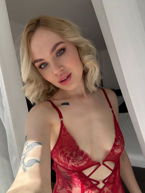 Huge thanks, @CzechVR, for the wonderful shooting &hearts;️ https://t.co/rM6oXuz4U8<a class="tags" href="/tag/czechvr">@czechvr</a>