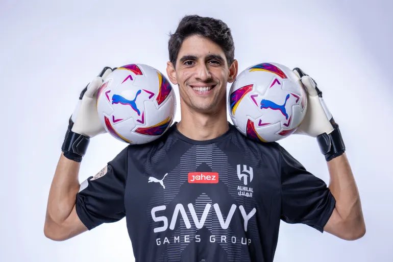 #الهلال_العين. تلعب خارج ارضك تحتاج بونو بدون كلام اكبر غلط عدم اشراكه اليوم ؟!