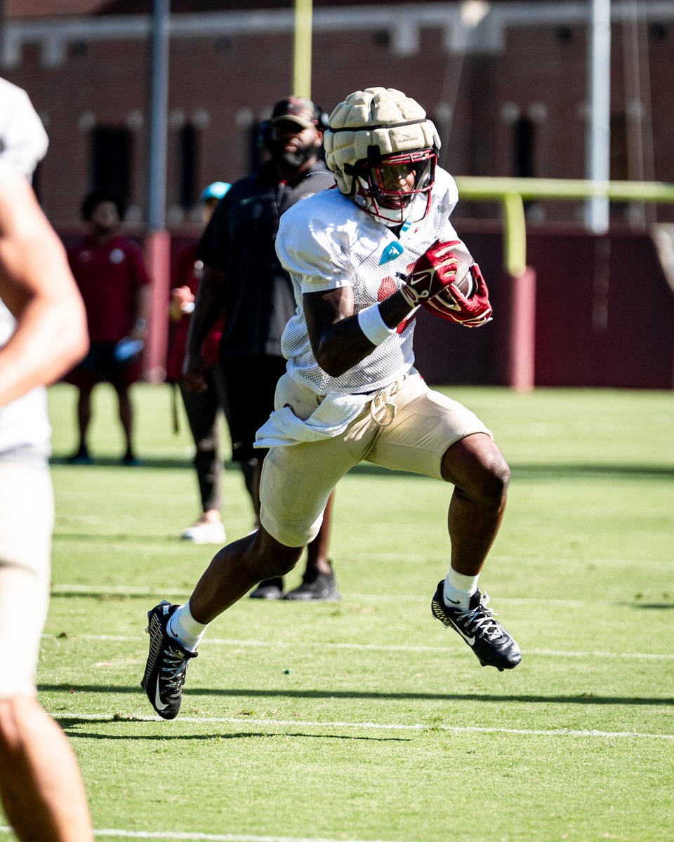 FSUFootball's tweet photo. Preppin’ for a 𝒮𝒽𝑜𝓌𝒸𝒶𝓈𝑒

#NoleFamily | #KeepCLIMBing https://t.co/0O5IVgfbjZ