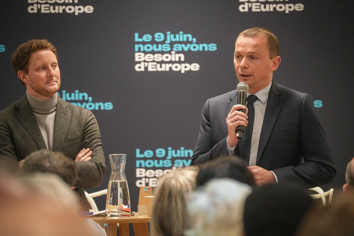 « Nous avons réalisé une consultation de nos comités départementaux de campagne, présents à travers 80 territoires. Trois enjeux en ressortent : une Europe plus souveraine, une Europe plus prospère et une Europe plus protectrice. » — @olivierdussopt