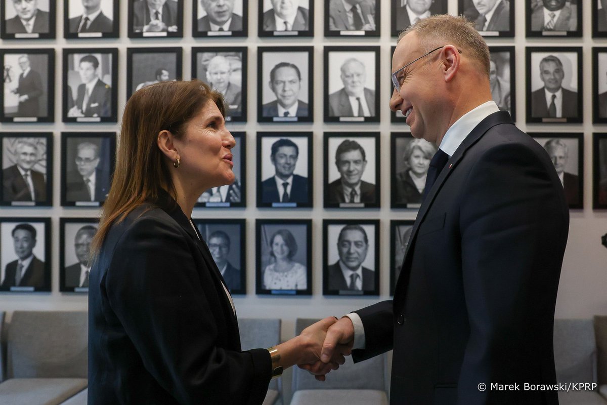 PLinUN's tweet photo. The meeting of President @AndrzejDuda with @UNECOSOC @paulanarvaezo.
The conversation focused on Poland’s term in the UN Economic and Social Council.
#PLinECOSOC https://t.co/5XtspVcvOr