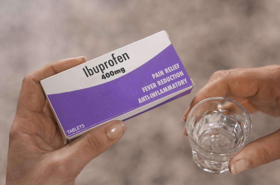 Can I take paracetamol and ibuprofen together? NHS advice dlvr.it/T5dmCG