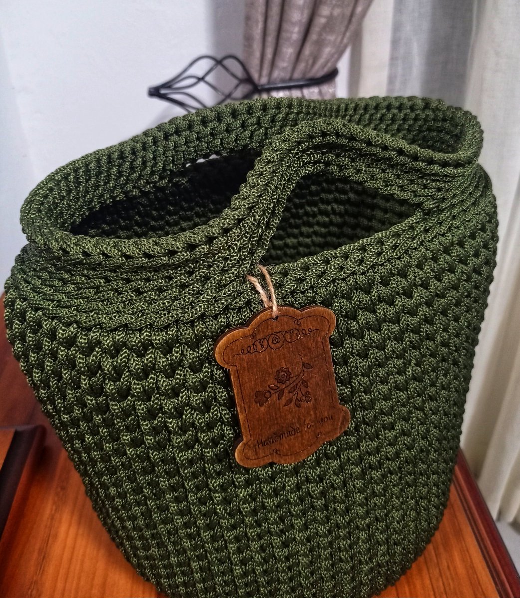 Each time I make this bag, I silently wish Mai Sue were still around to gush about her eldest child & have a proud mommy moment. I am in awe of this gift, I will use it wisely.

#crochet
#mothersdaygifts