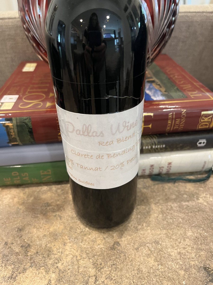 I’ve had my blog in 2010 and I’ve had some amazing experiences and met some incredible people. But Dr. Bob Young from #BendingBranchWinery did something so special for me last week. He read my blog about Uruguay Tannat and made a blend especially for me @DeniseClarkeTX