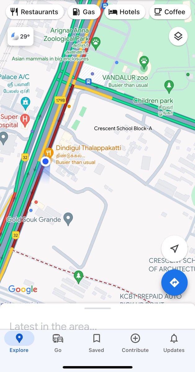 dineshim's tweet photo. Way to Kilambakkam Centenary Bus Stand thru GST Road is such a mess that buses are hardly moving. @UpdatesChennai https://t.co/jaWrM6Ny8c