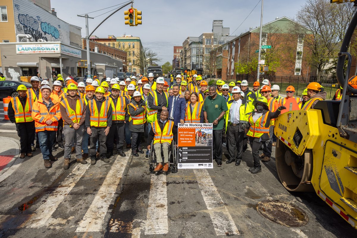 Today DDC joined @NYC_DOT and @NYCWater during National Work Zone Awareness Week to call on drivers to slow down and show caution around construction sites. #NWZAW