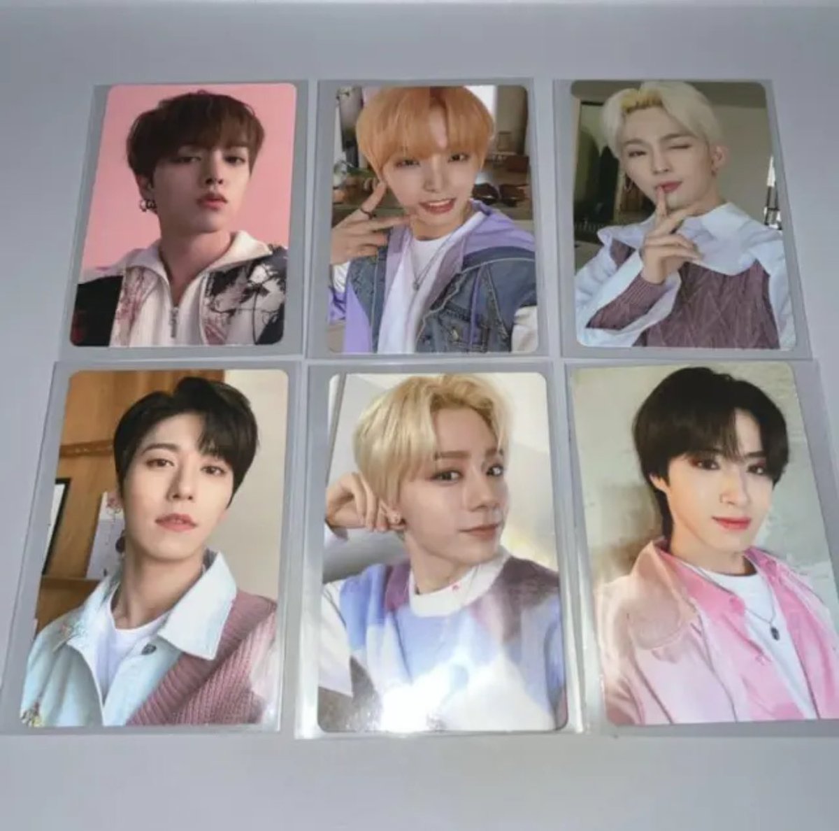 litravn's tweet photo. Wts my oneus collection starting with the Crush On Us concert photocard set, it’s listed on eBay but imma put on ktwt too. 
Link: https://t.co/b4pYTE7LQd
Or hmu on here if you wanna see the rest of what I’m trying to get rid of ! (Includes lived era mmts and entire sets) https://t.co/Napoco1yt0