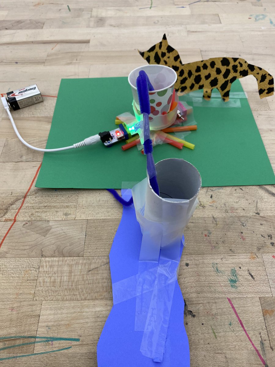 21stStacy's tweet image. Animal habitat littleBits challenges with #davis2 @Davis_Academy @littleBits #teamwork