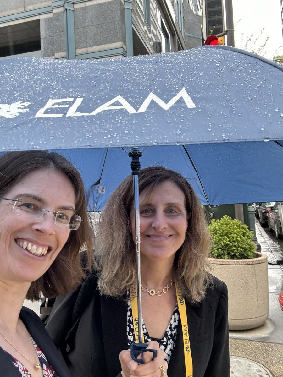 🎉🌟🥼Honored to be in Philadelphia to support our @WUSTLmed @ELAMProgram fellow - Jen Philips! (and glad our swag included an umbrella ☔️) #WomenInMedicine #WomenInScience