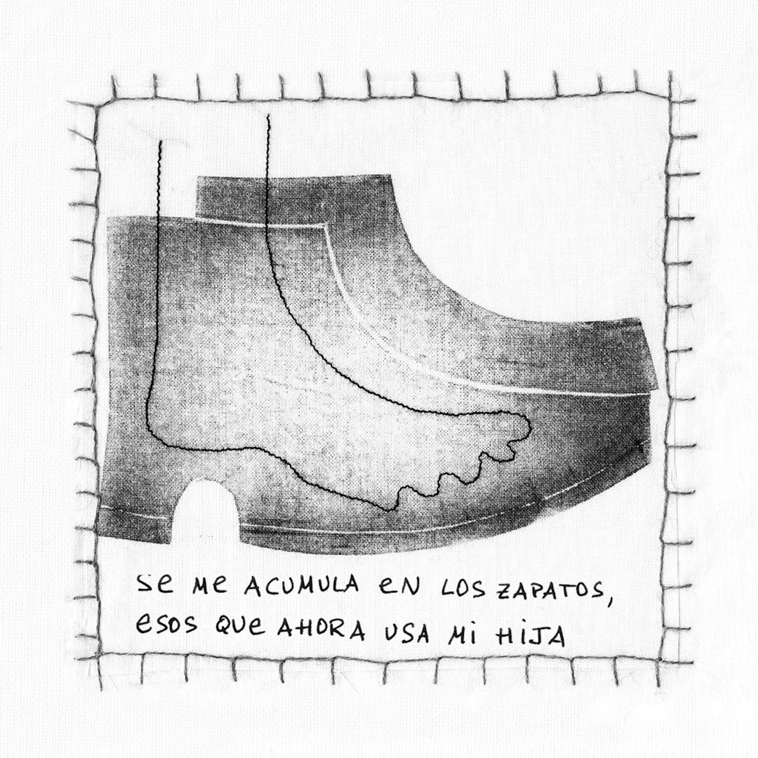 contrapelozine's tweet photo. Vamos con esta creación hermosa cosida a mano de Lara Pérez Dueñas. Lara es de Alicante, vive en Bruselas y lo que más echa de menos es el mar. Es ilustradora e ingeniera, porque le gusta mezclar cosas. 1/2 https://t.co/VIhLNpNoUh