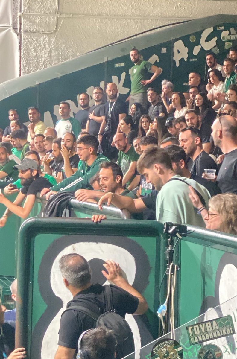 Loca_13_loca's tweet photo. ☘️One of us☘️ #paobc @juanchiviris41 https://t.co/utNPHI8eup