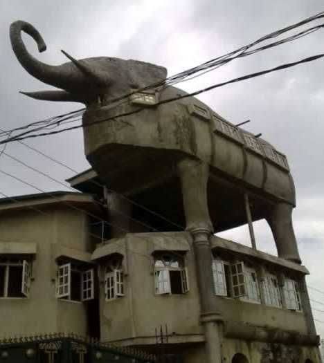bloody___civ's tweet photo. Nigerian houses don’t bang anymore. We’re actually loosing our creativity. https://t.co/rTmNBwyGob