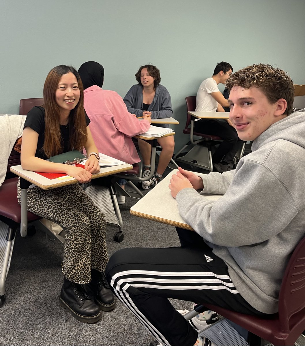ACE_Grossmont's tweet photo. ACE students discuss interesting topics and discover new ideas together. It's a welcoming space where you can improve your English skills while making new friends and exploring diverse cultures.
#studyUSA #internationalstudents #sandiego #grossmontcollegeace https://t.co/0plzYiq5FA