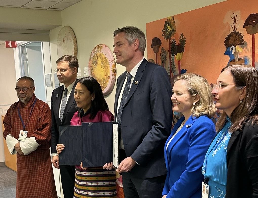 Delivering On Global Gateway - signature of Finance Contract EU - Buthan for boosting Buthan Hydro and Solar Energy #GlobalGateway #WBGmeetings