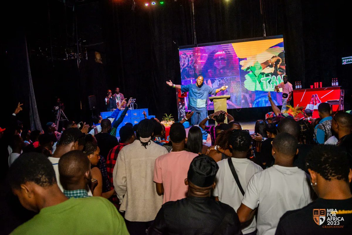 cbaforafrica's tweet photo. The concert night ended on a lovely note as our Founder, Godwin Tom delivered a vote of thanks and announced the top 11 students of the MBA for Africa 23 cohort.

#MBAForAfrica #MBAForAfrica23 #UNTPDConcert #PeppleStreet https://t.co/59AD56KvJm