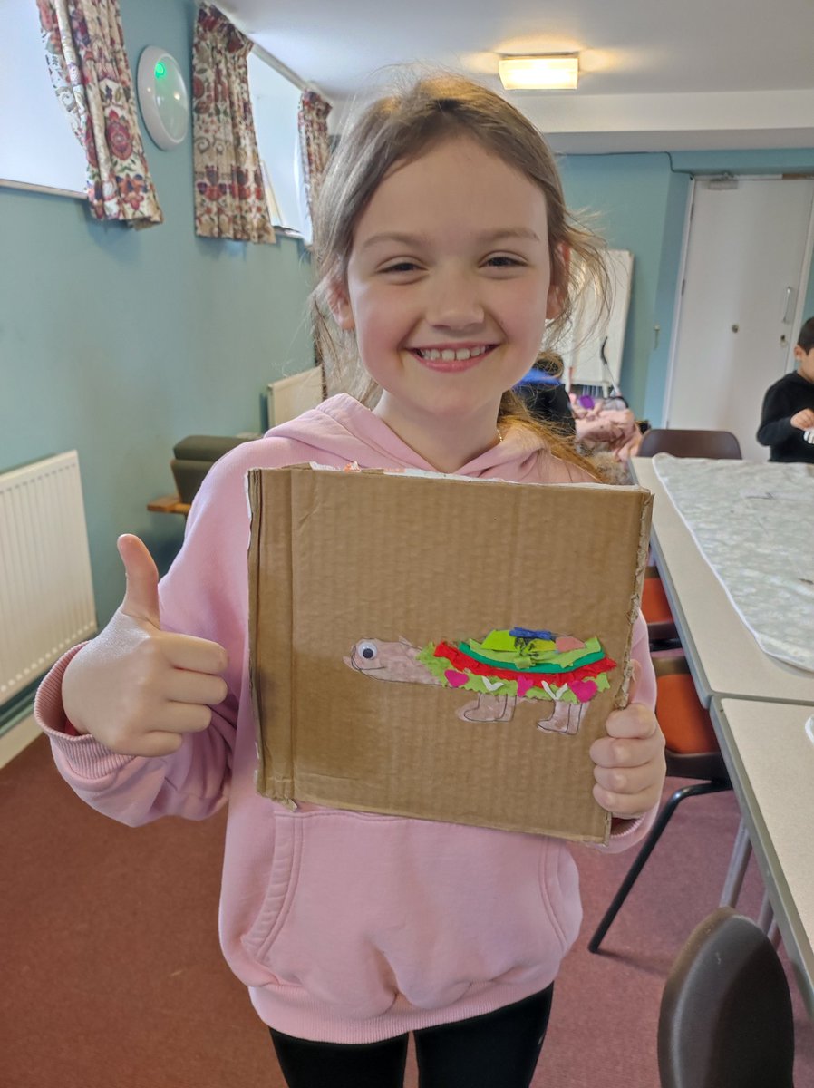MiniExplorersPD's tweet photo. We looked at the effects of marine pollution &amp; discussed the impact on marine life @CelticDeep 🪼🐢 the children shared their knowledge of recycling ♻️ #ethicalinformedcitizens @PDCSPrimary &amp; crafted using offcuts of materials @iseasurf 🌊 @cymbrogifutures ♻️ https://t.co/64Yup9ky8C