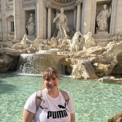 paupaulablonde's tweet photo. #NouvellePhotoDeProfil
#fontainedetrevi https://t.co/ufAyIVeGsT